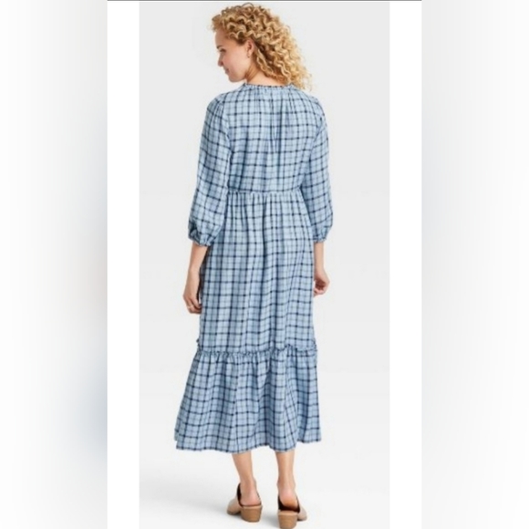Ingrid & Isabel Maternity Plaid Dress Half Sleeve Blue Long Maxi Maternity - Picture 2 of 4